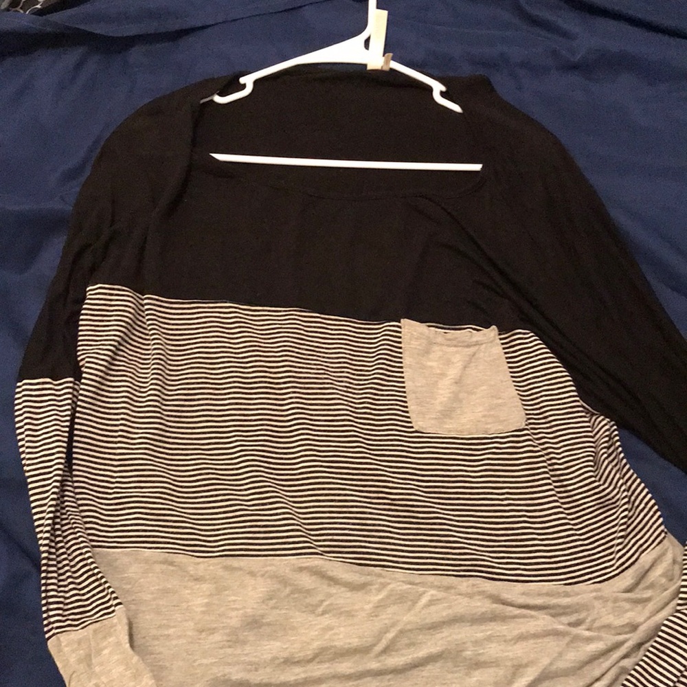 Slouchy black and gray top